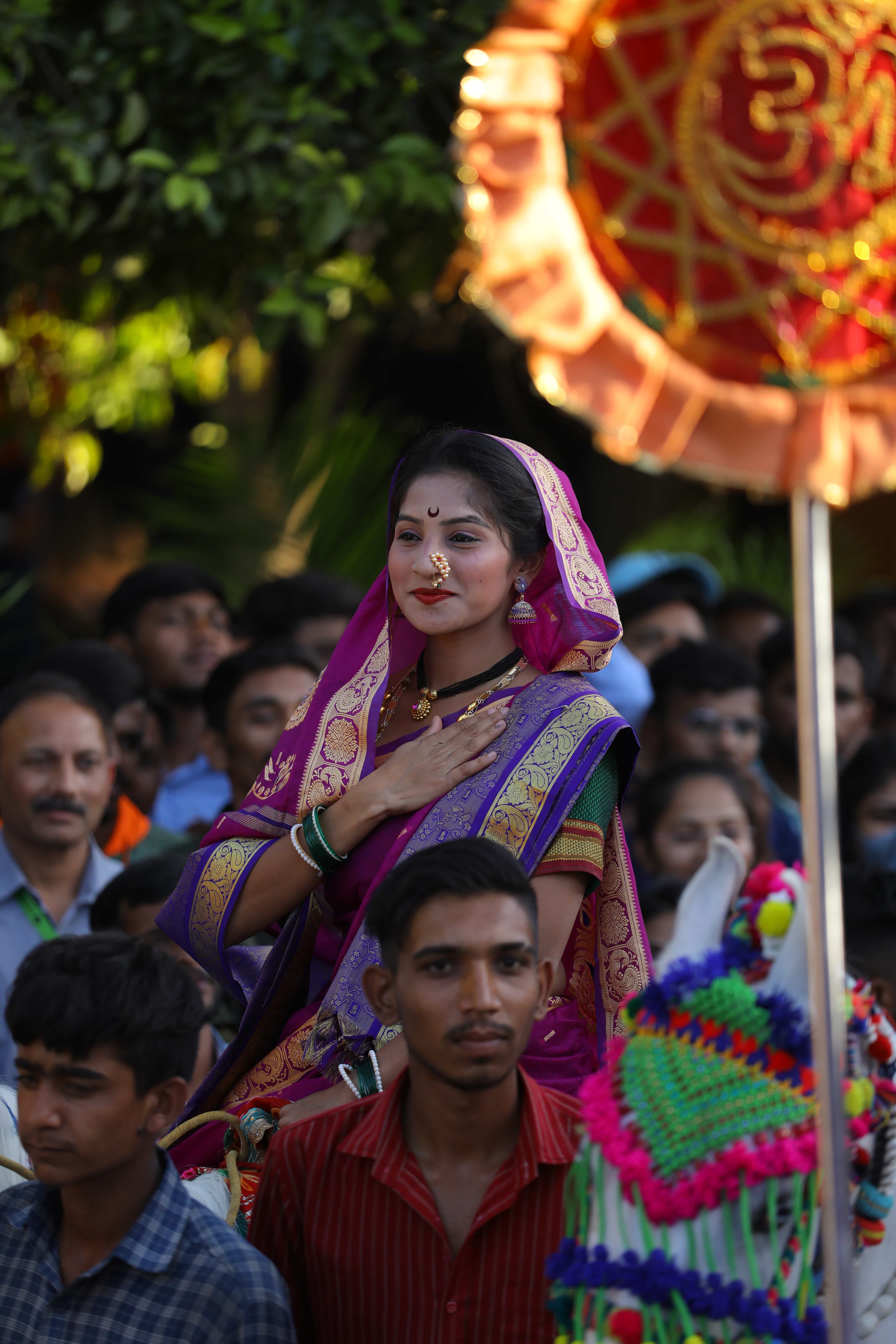 Female Performer